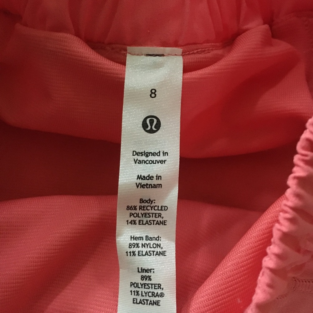 Lululemon Hotty Hot Shorts - Picture 4 of 6